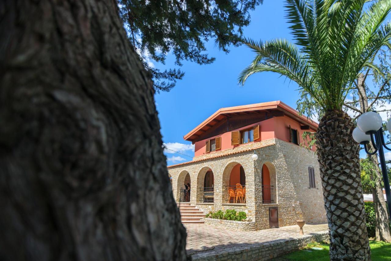 אנדריה B&B Villa Adriana מראה חיצוני תמונה