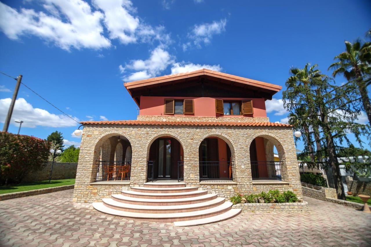 אנדריה B&B Villa Adriana מראה חיצוני תמונה