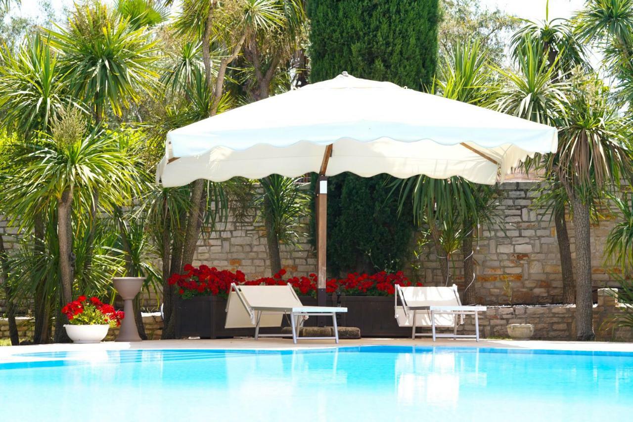 אנדריה B&B Villa Adriana מראה חיצוני תמונה
